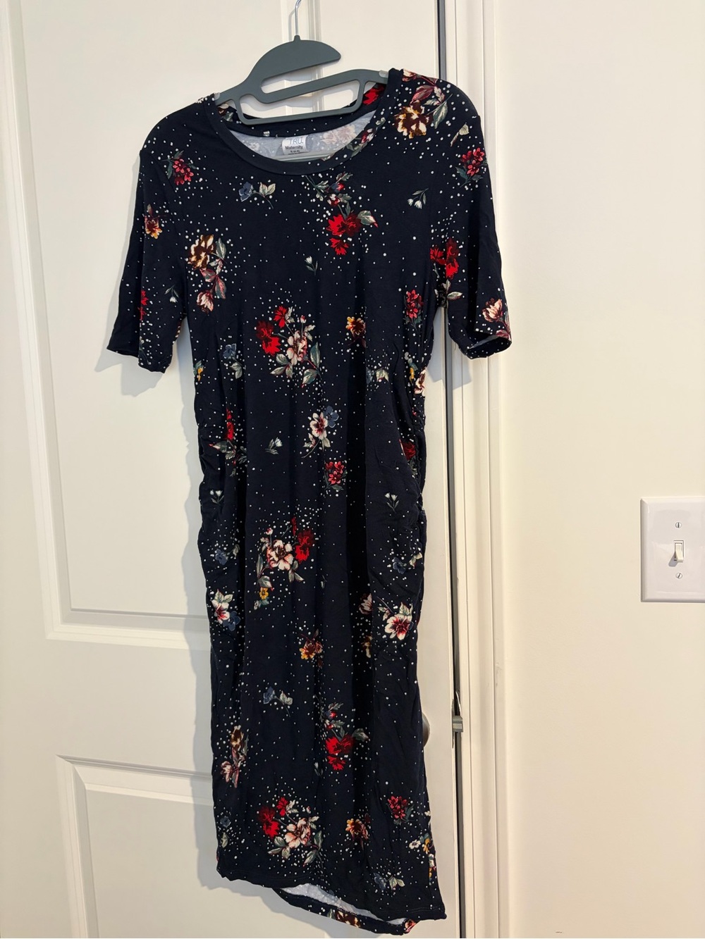 Time and Tru Navy Floral maternity Short-Sleeve Midi Dress